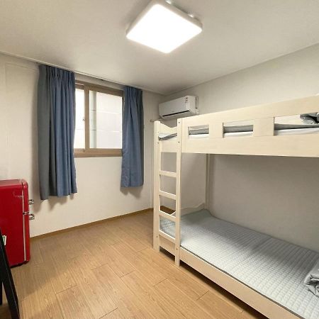 Inhere Guesthouse Кёнджу Экстерьер фото